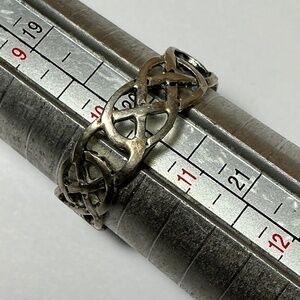 Sterling Silver CW Open Celtic Knot Ring. Size 10.5